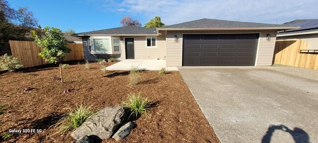 Building Photo - Beautiful Spacious Home for Rent