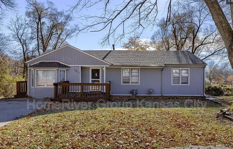 1011 E 134th Terrace, Grandview, MO 64030 House for Rent in Grandview