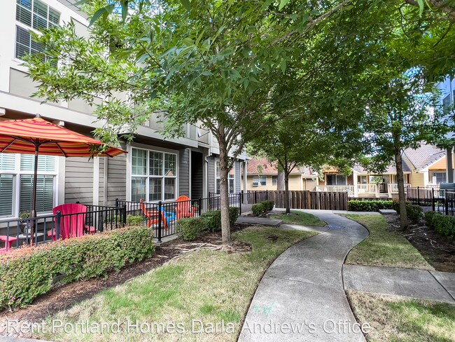Building Photo - 2 br, 2.5 bath House - 12030 SW Horizon Blvd