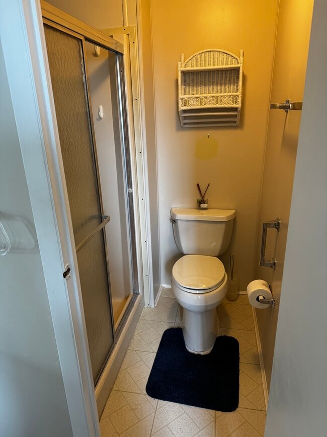 Foto del edificio - 10 Lake Diane Dr