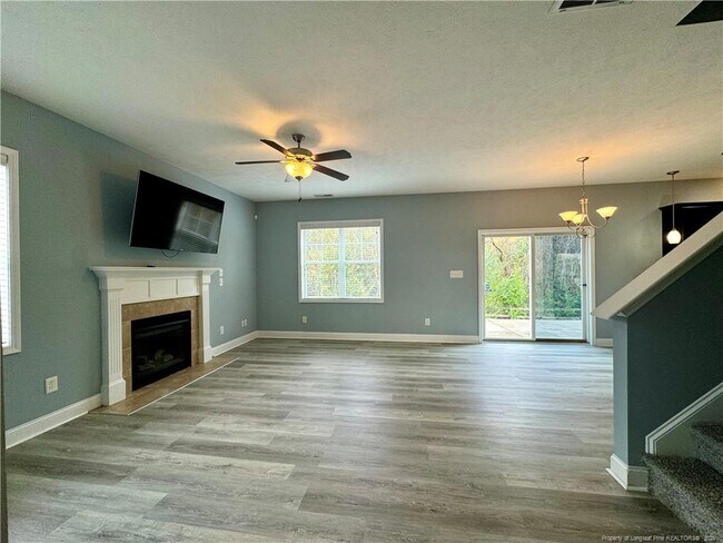 Foto del edificio - 2100 Feathercombe Court