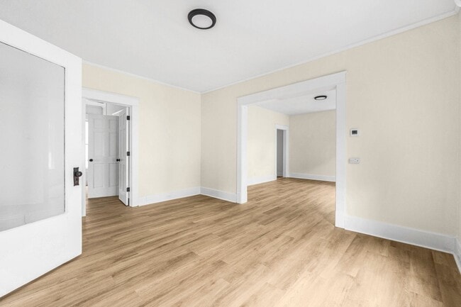 Foto del edificio - 3 bedroom house in Kendallville! CHRISTMAS SPECIAL!!