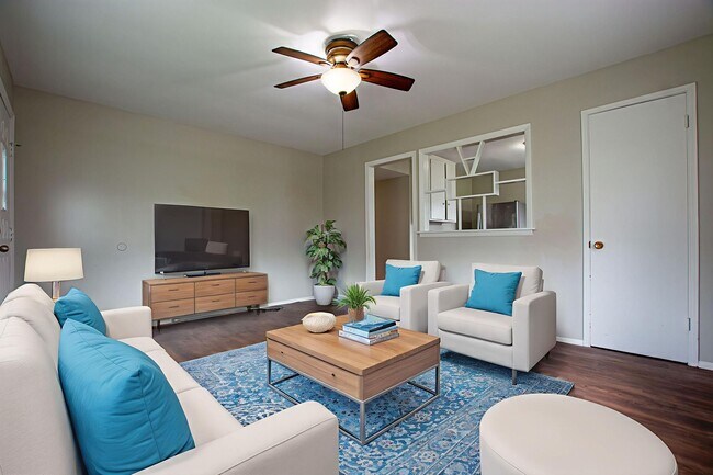 Foto del edificio - Cute 3 Bedroom / 1 Bath Home with Washer a...