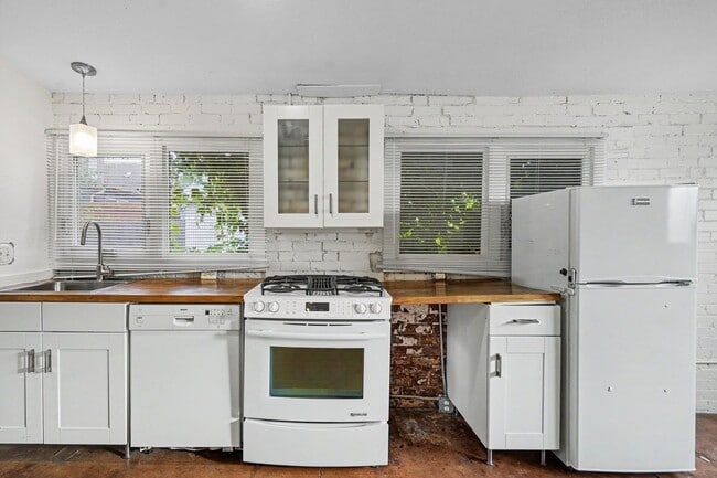Building Photo - Mother-in-law Suite in Platte Park