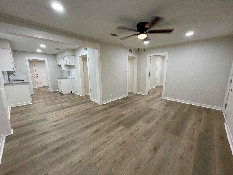 Foto principal - 2350 Simpson St