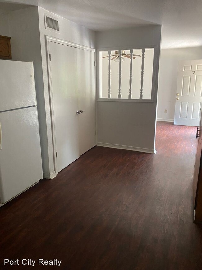 Building Photo - 2 br, 1 bath House - 6824 Jefferson Paige ...