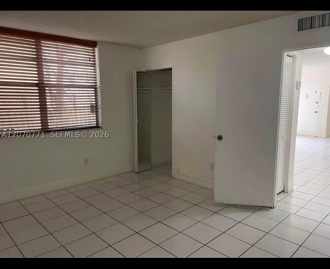 Building Photo - 4170 NW 79th Ave