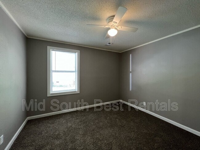 Foto del edificio - 3237 University St