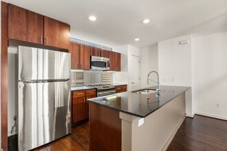 Building Photo - 349 Sydnor St