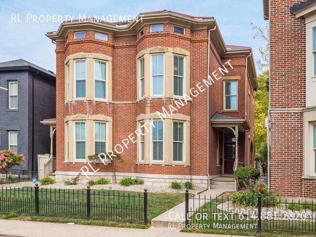 Foto del edificio - 2 Bedroom 2.5 Bathroom Condominium in the ...