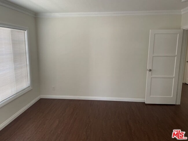 Foto del edificio - 2830 S Holt Ave