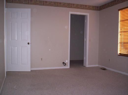 Building Photo - 109 Meadow Lane Cir