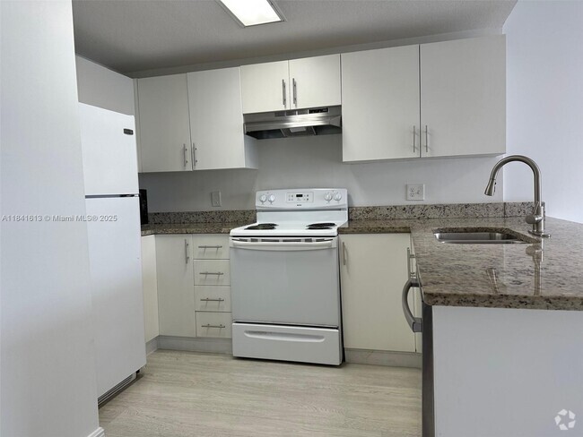 Building Photo - 3410 Coral Way