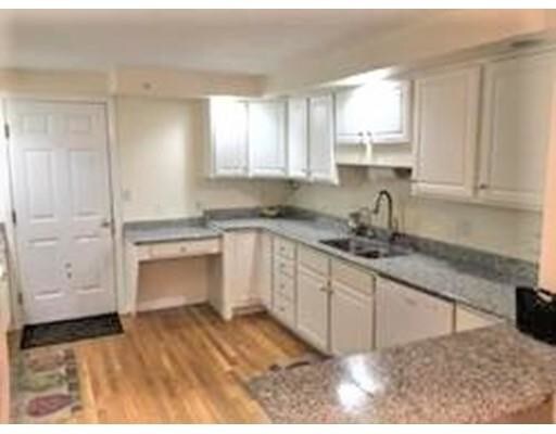 Foto del edificio - 12 Hitching Post Ln