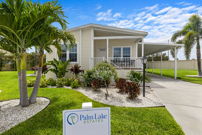 Foto del edificio - Palm Lake Estates-A 55+ Community