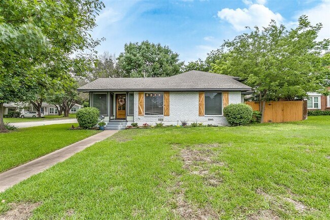 Foto del edificio - 6452 Drury Ln