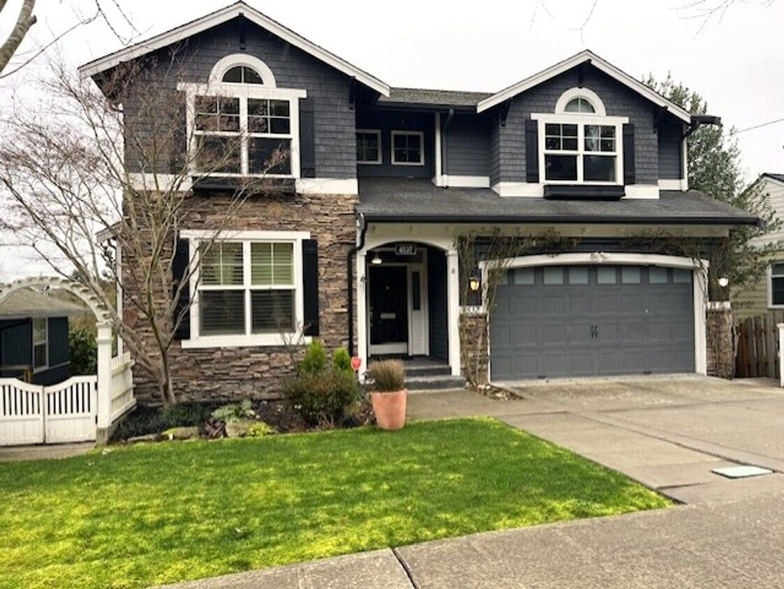 Elegant 5bedroom Laurelhurst Home Alquileres en Seattle, WA