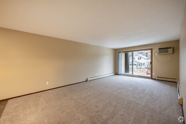 2BR, 1,5BA - 1.075SF - Sala de estar - St. Clair Commons 1304