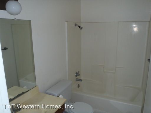 Building Photo - 543 N El Prado Dr