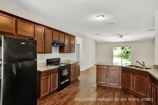 Building Photo - 12263 Harts Rd