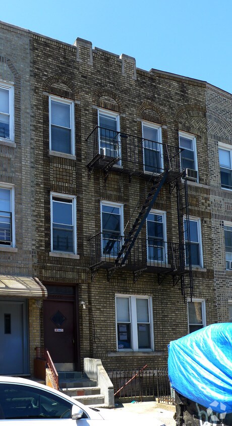 Foto del edificio - 1770 63rd St