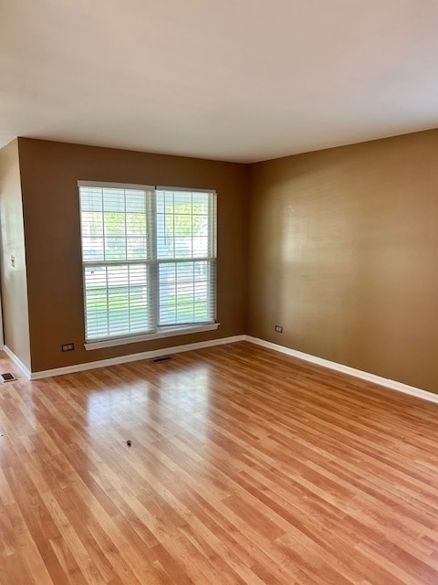Building Photo - 711 Violet Cir