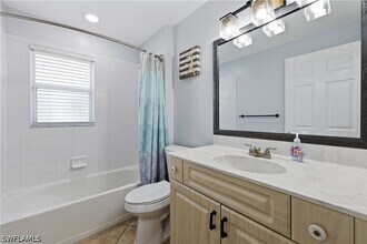 Building Photo - 5778 Greenwood Cir