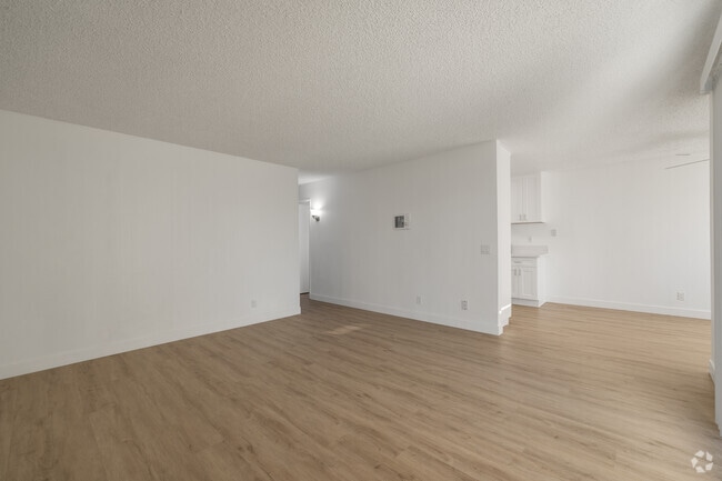 2BR, 2BA - Park Apartments