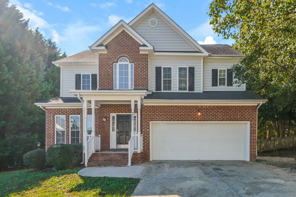 Foto principal - 4932 Windmere Chase Dr