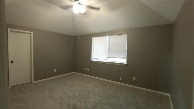Building Photo - 3607 Misty Ridge Dr