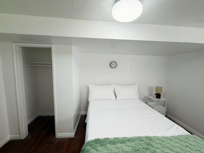 Foto del edificio - 1711 S 1300 E