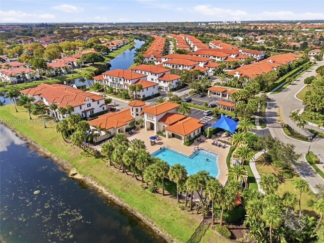 Foto del edificio - 11349 SW 14th St