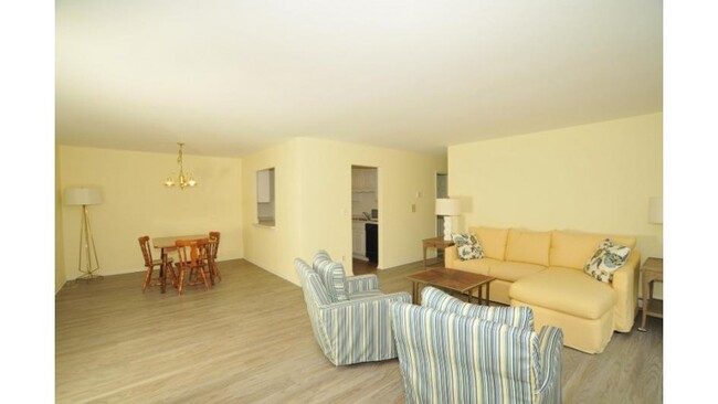 Living Room, Dining Room, and Kitchen - 524 Laurel Lake Rd