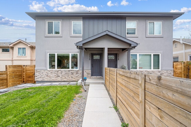Building Photo - 2226 S Galapago St
