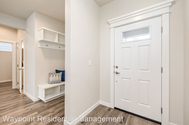 Building Photo - 4 br, 3 bath House - 5316 S Redeken Place