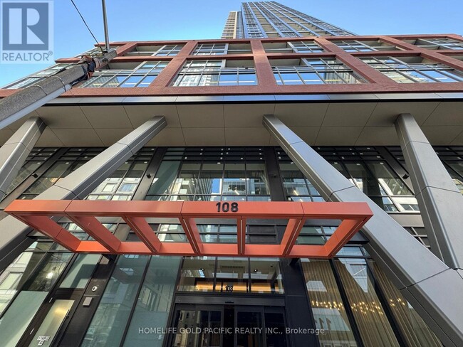 Building Photo - 108 Peter St