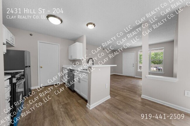 Foto del edificio - 2431 Hill St