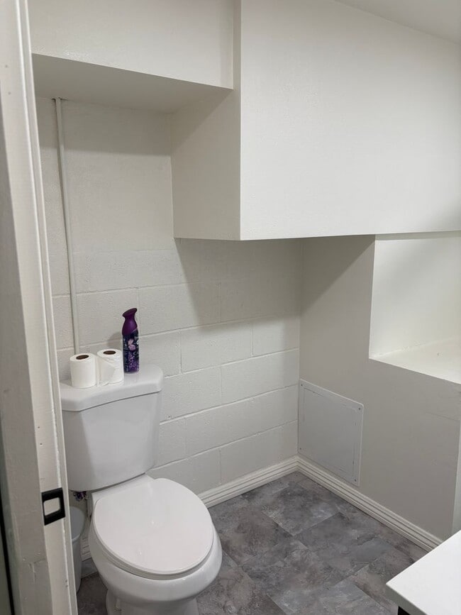 Foto del edificio - Charming 1 BR 1BA studio for rent.