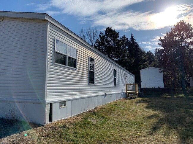 Building Photo - 3 Bedrooms, 2 Bathrooms in Pequot Terrace Trailer Park, Pequot Lakes, MN