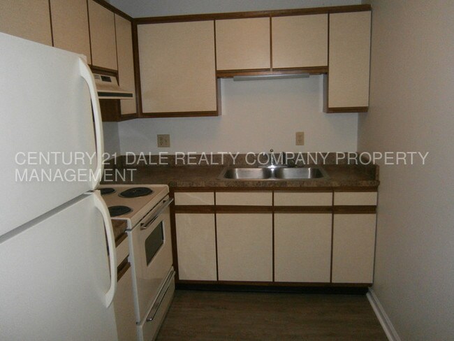 Building Photo - 2 BR, 1 Bath Apartment in West York