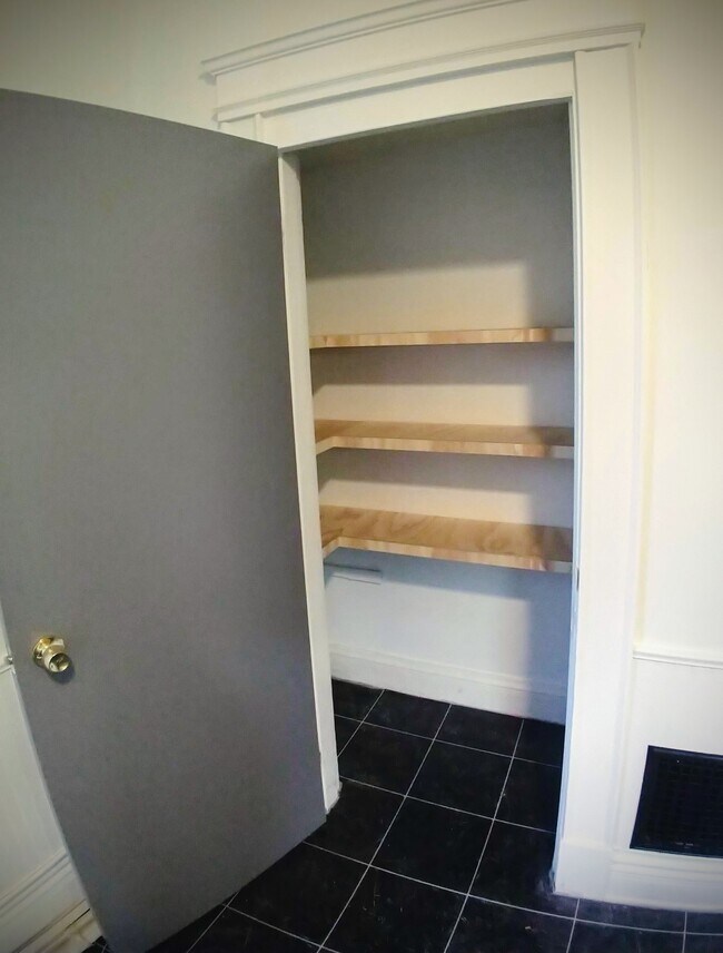 Photo - 4401 Virginia Ave Apartments