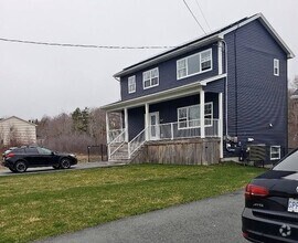 Building Photo - 262 Hillsboro Dr