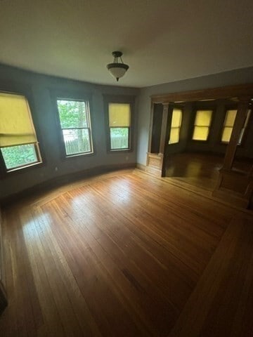 Foto del edificio - 141 Firglade Ave