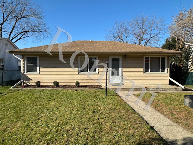 Front - 7530 Chestnut Ave