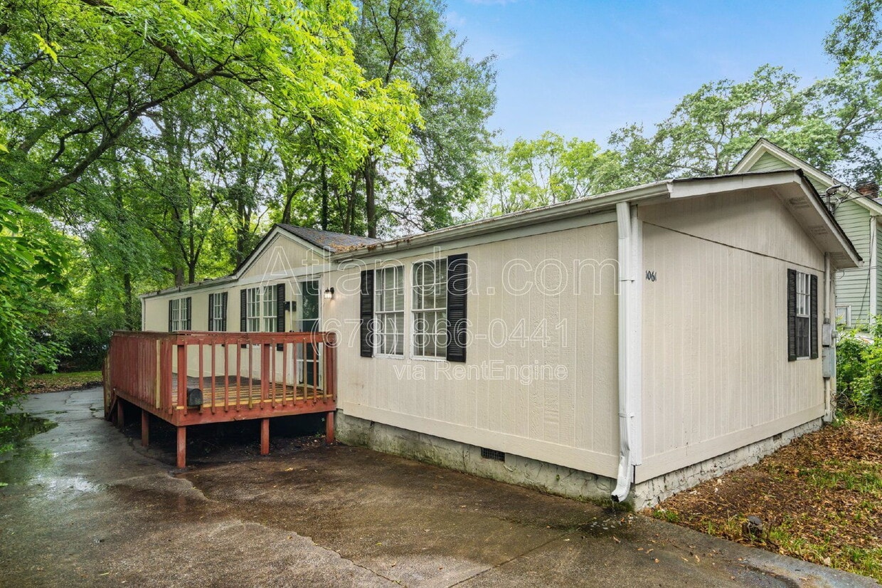 Photo - 1061 Center St Nw