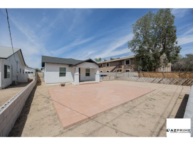 Photo - Stylish 3/2 Phoenix Duplex! House