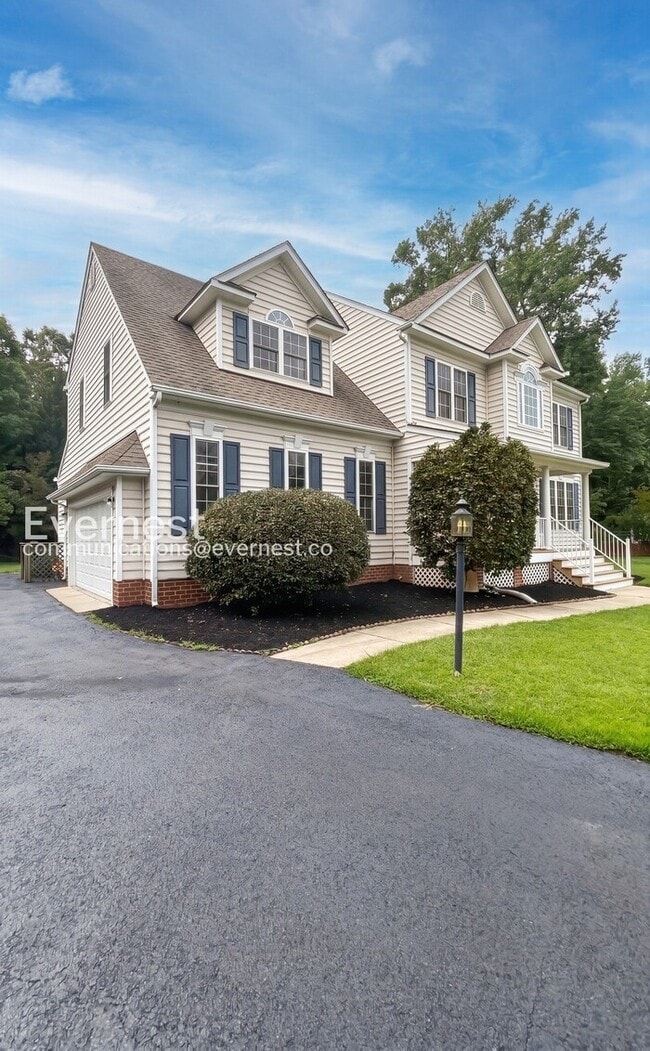 Building Photo - 13901 Riverdowns N Ct