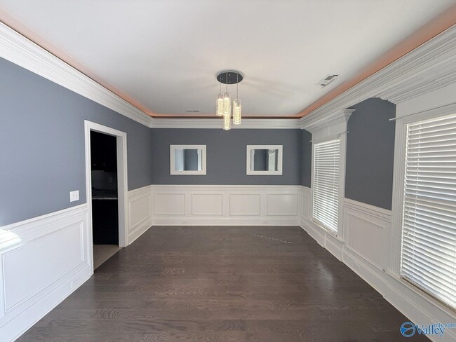 Building Photo - 218 Woodgrove Dr