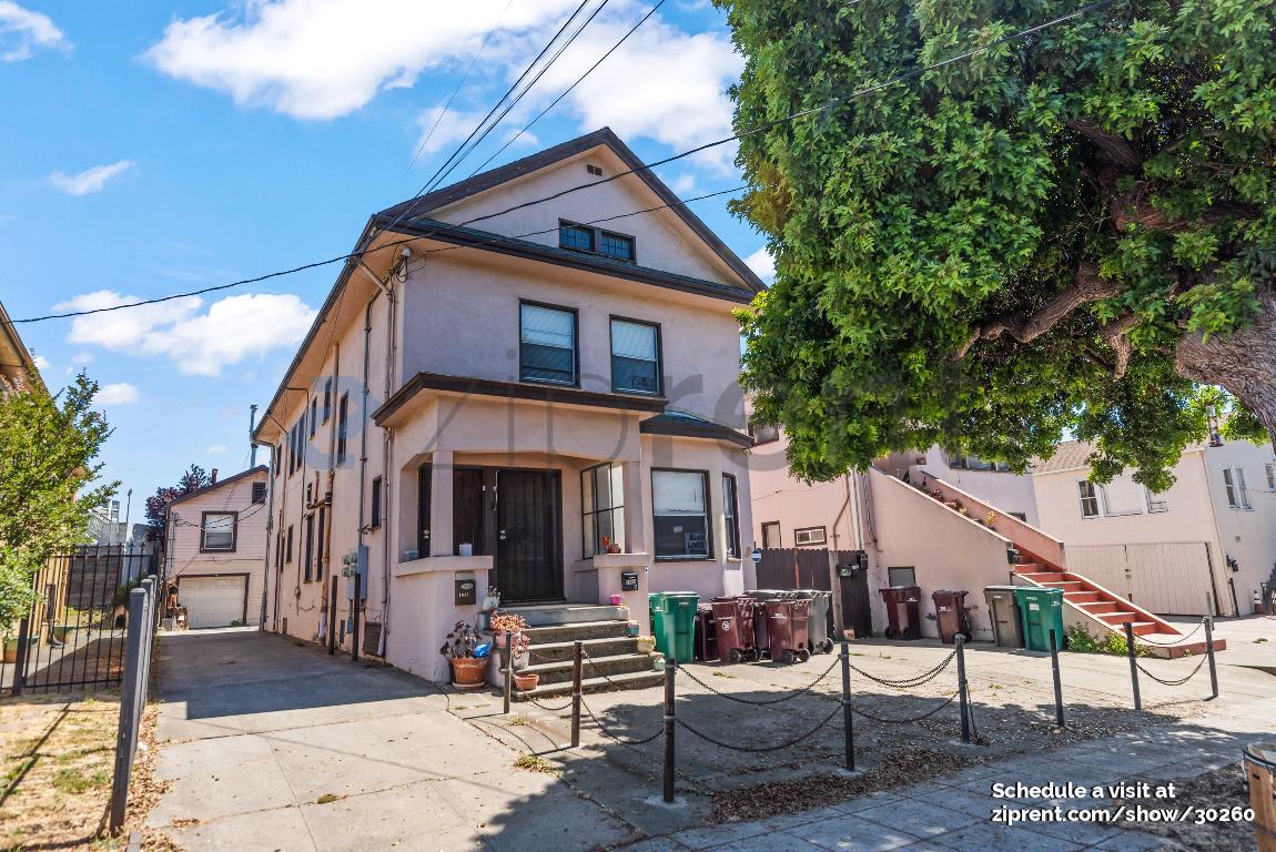 Foto principal - 1045 45th St