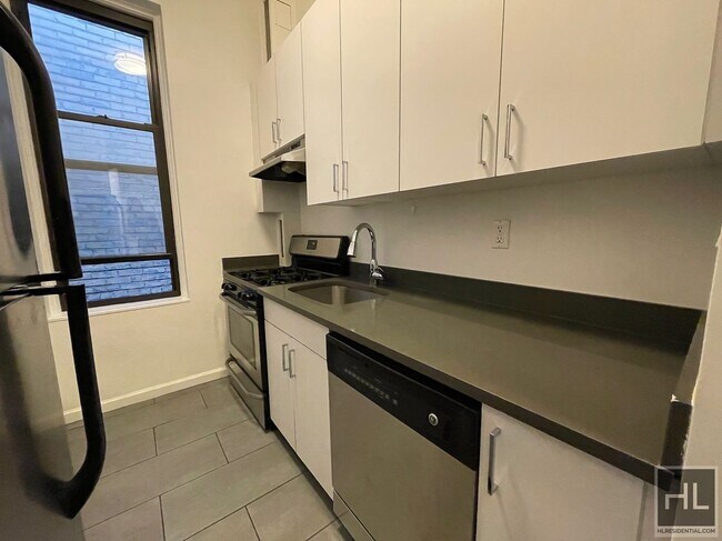 Foto del edificio - E 81st St